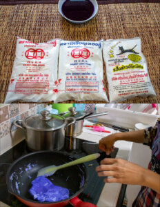 Preparation of flower dumplings (Chor Muang)